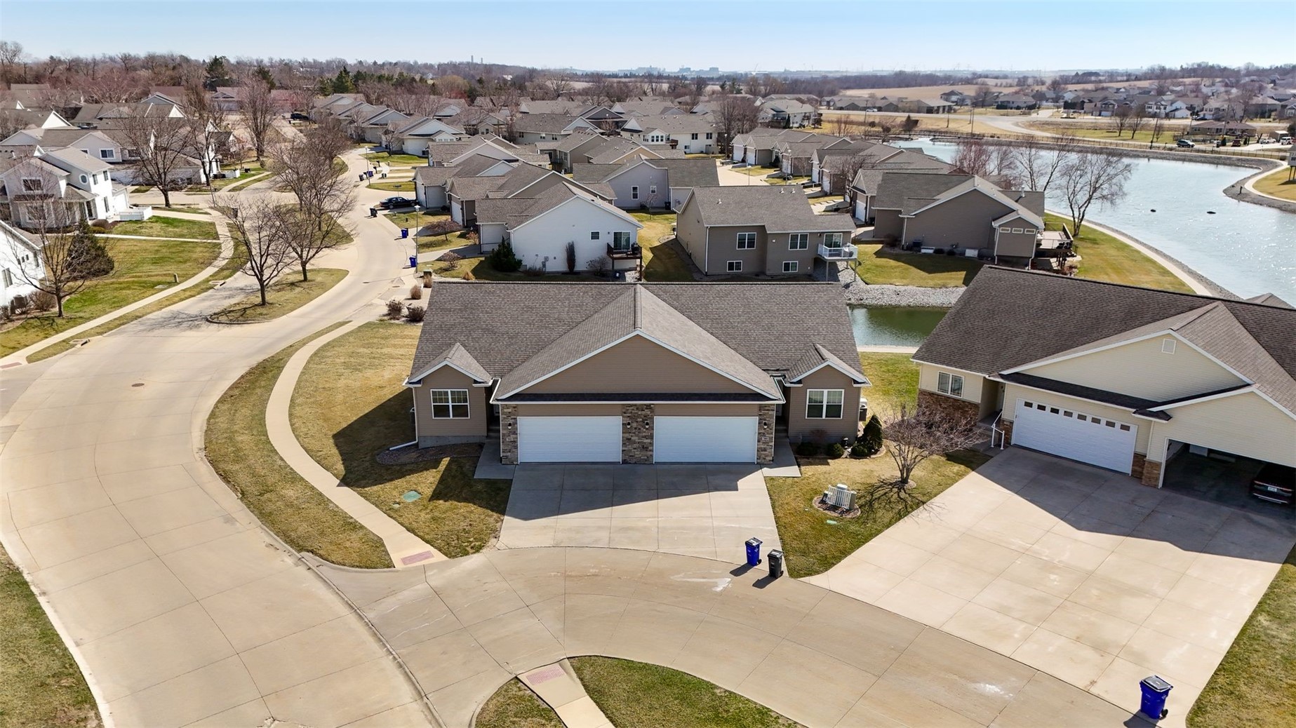 7003 Waterview Drive SW Cedar Rapids IA 52404