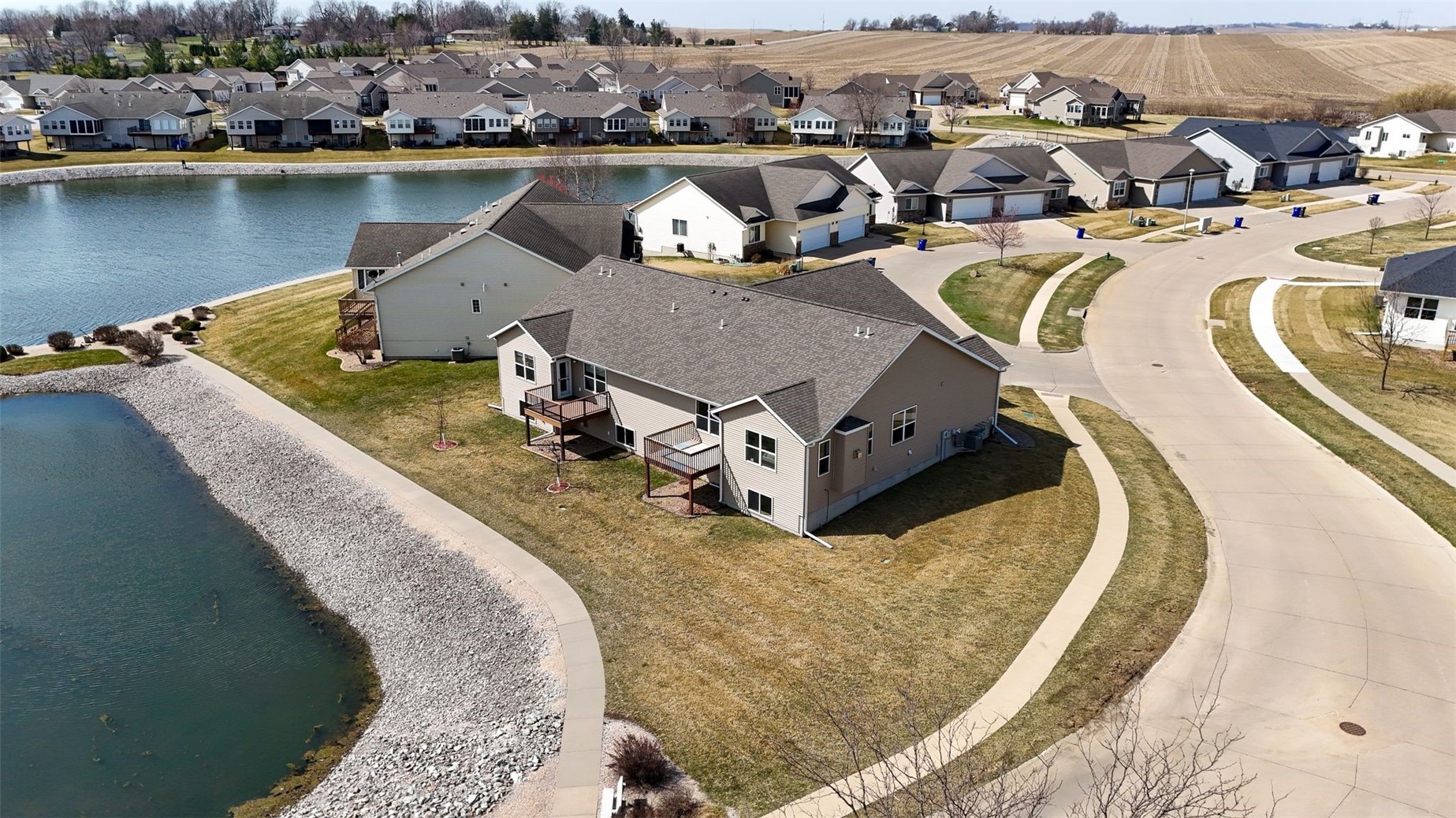 7003 Waterview Drive SW Cedar Rapids IA 52404