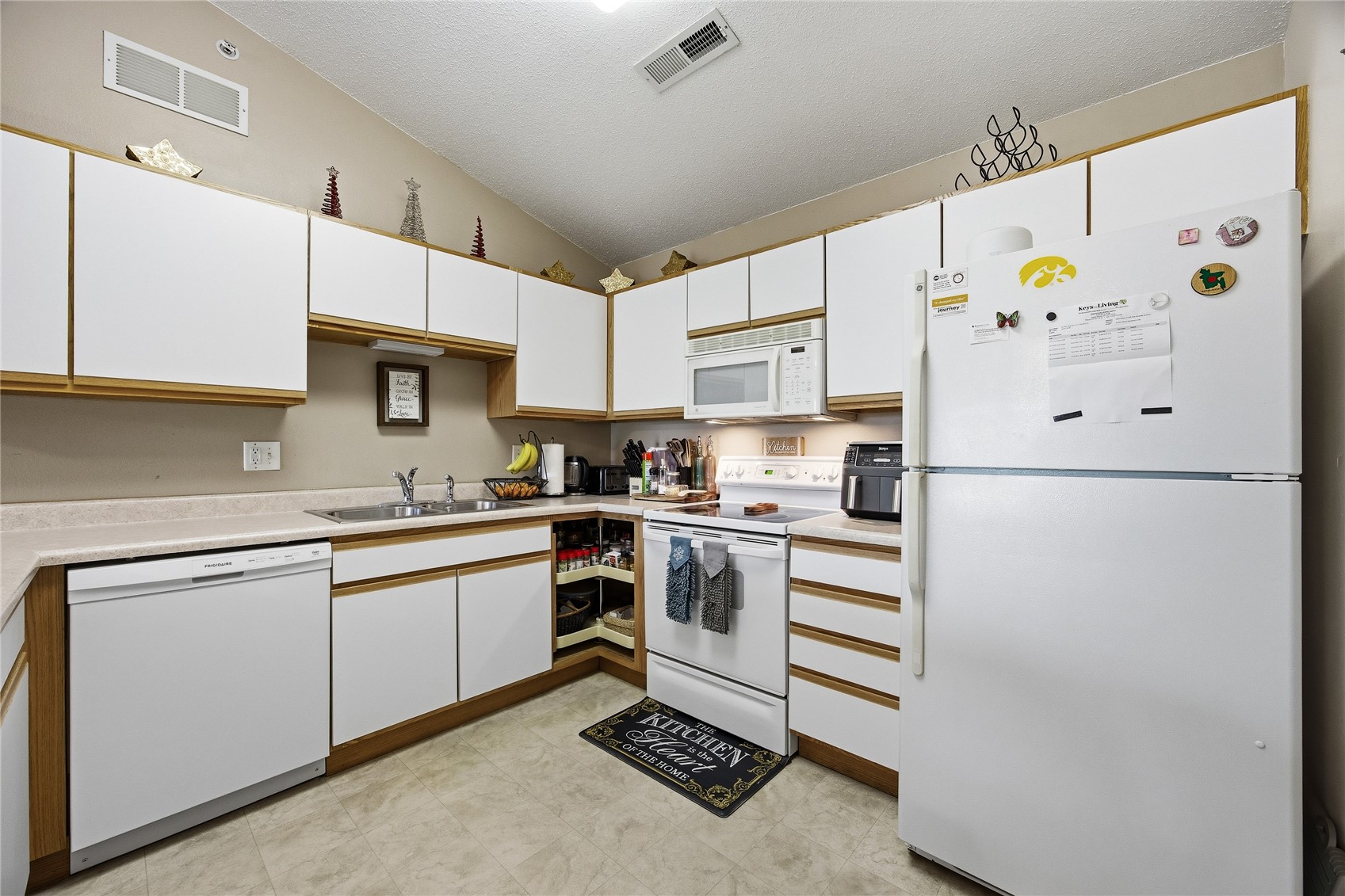 2853 Coral Court Coralville IA 52241