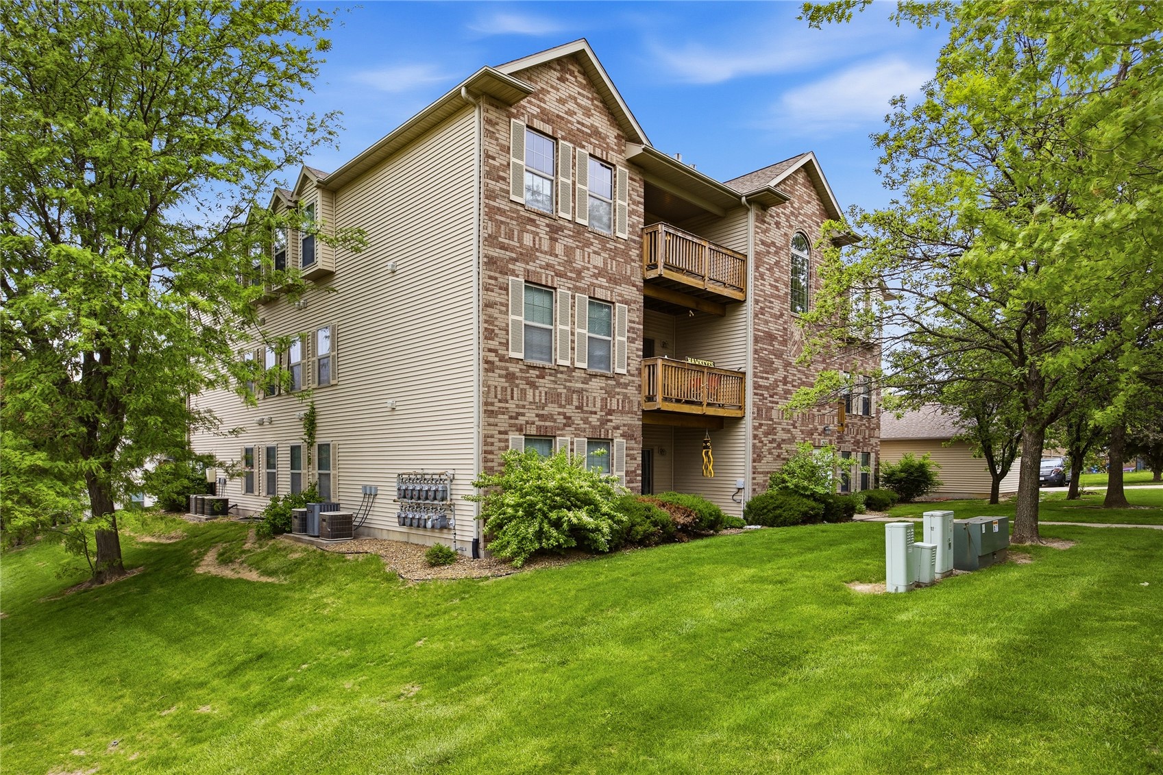2853 Coral Court Coralville IA 52241