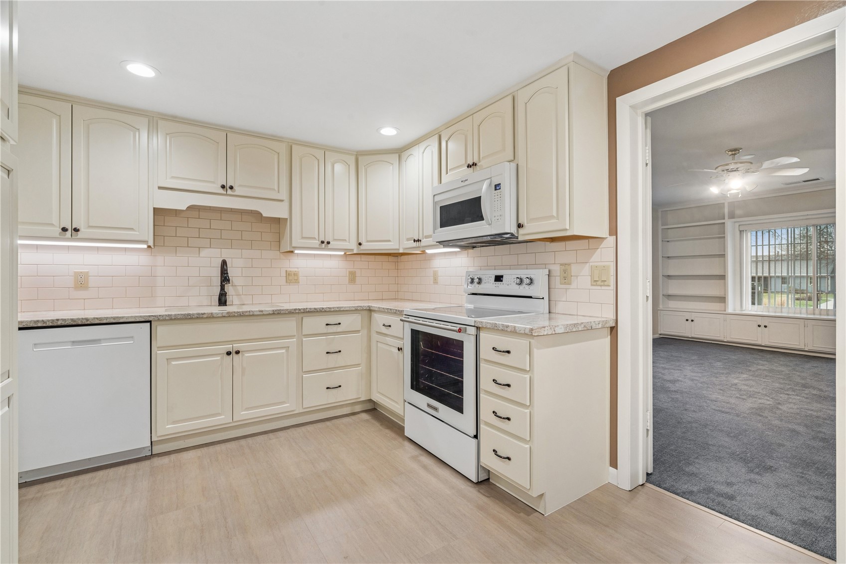 100 Thompson Drive SE Cedar Rapids IA 52403