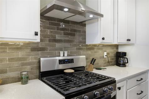 419 15th Avenue SW Mt Vernon IA 52314