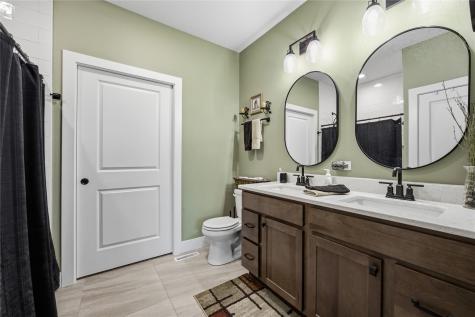 419 15th Avenue SW Mt Vernon IA 52314