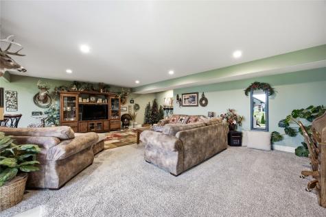 419 15th Avenue SW Mt Vernon IA 52314