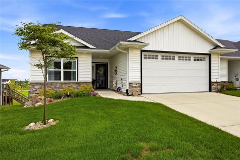 419 15th Avenue SW Mt Vernon IA 52314