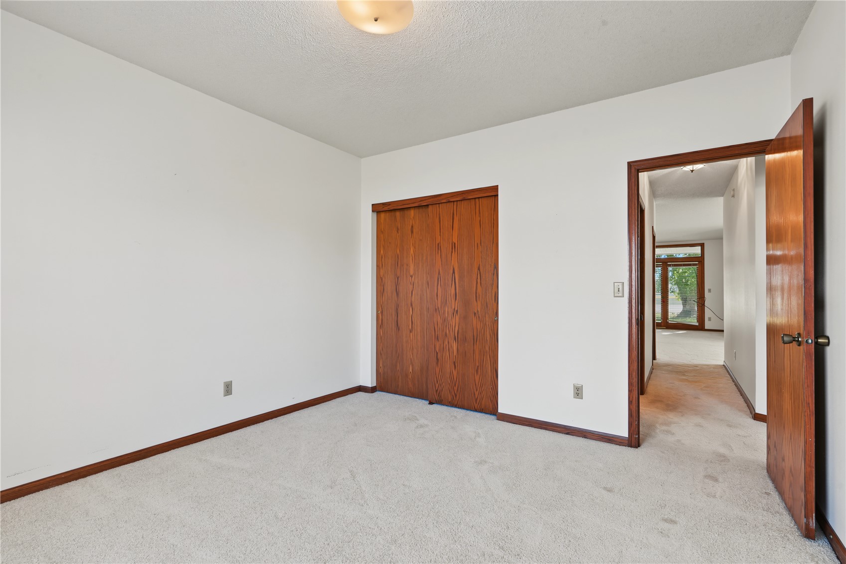 4450 Westchester Drive Cedar Rapids IA 52402