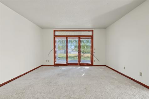4450 Westchester Drive Cedar Rapids IA 52402