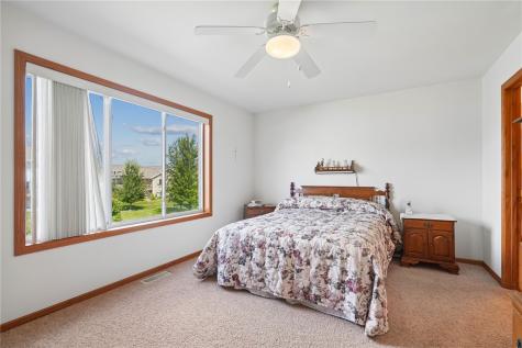 3392 Prairie Bend Circle Marion IA 52302