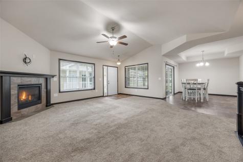 907 Deer Run Drive NE Cedar Rapids IA 52402