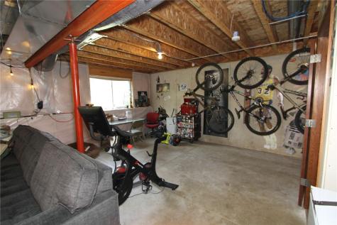 3521 Stoney Point Road SW Cedar Rapids IA 52404