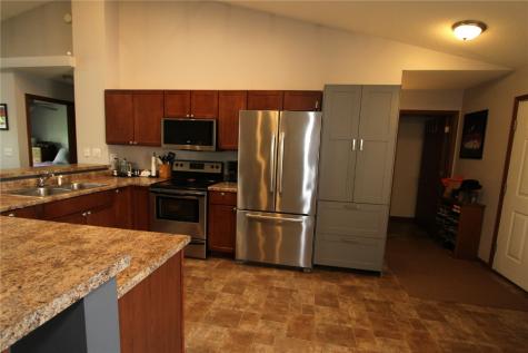 3521 Stoney Point Road SW Cedar Rapids IA 52404
