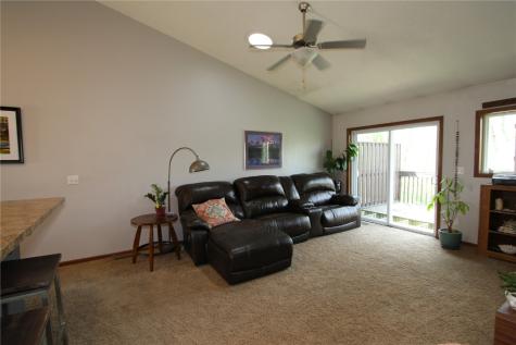 3521 Stoney Point Road SW Cedar Rapids IA 52404