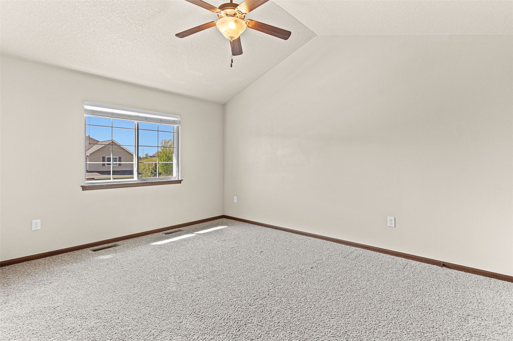 1538 Burr Drive North Liberty IA 52317