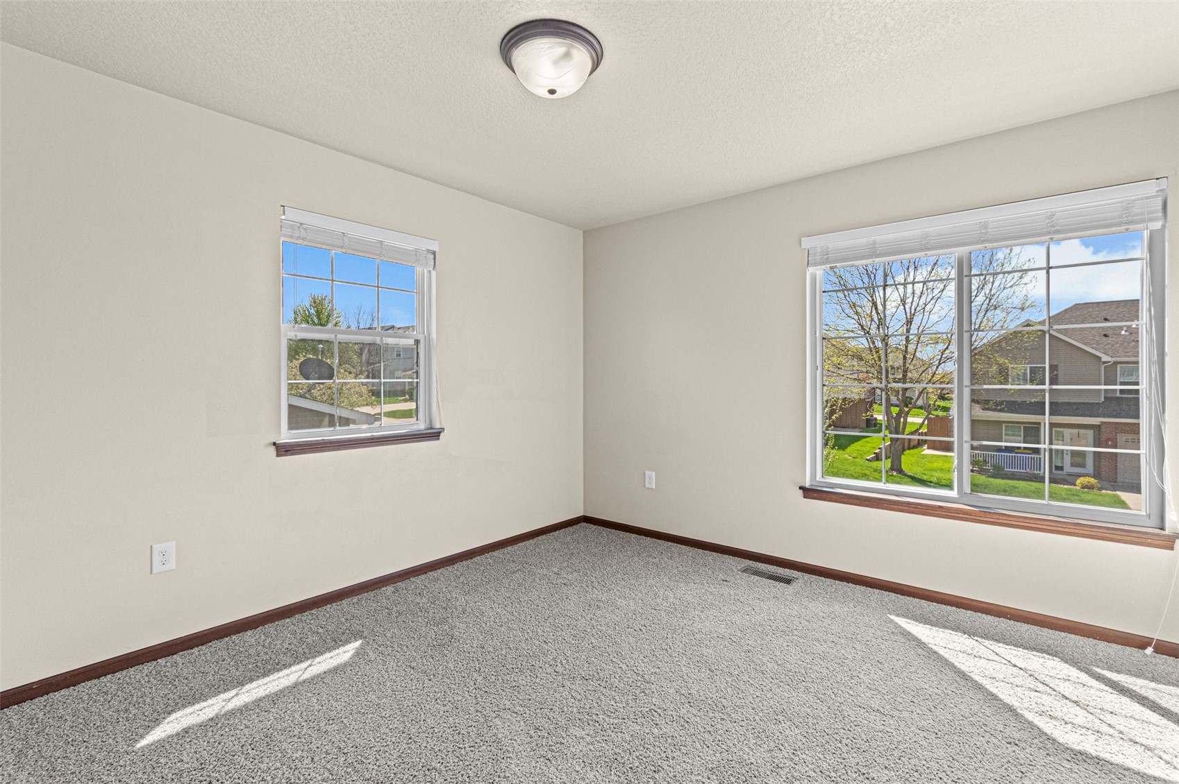 1538 Burr Drive North Liberty IA 52317