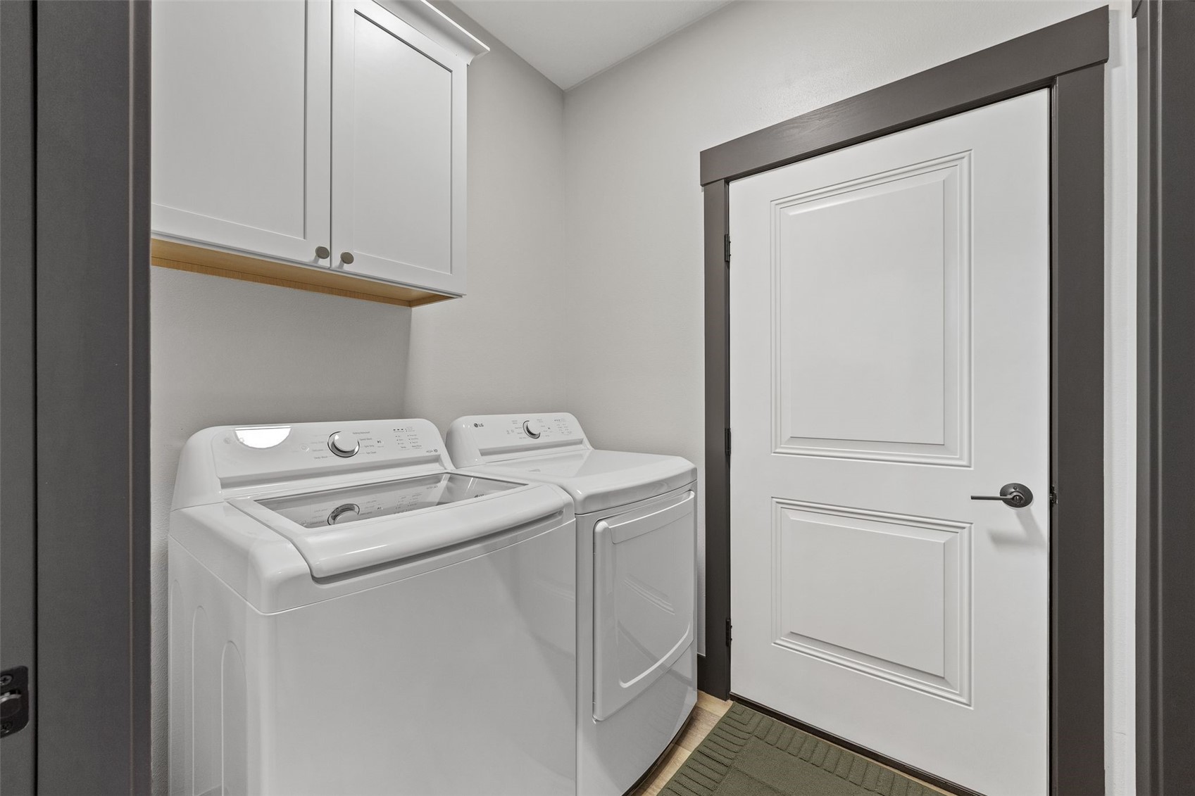 3060 Sunflower Street Ely IA 52227