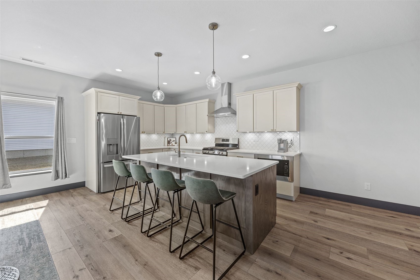 3060 Sunflower Street Ely IA 52227