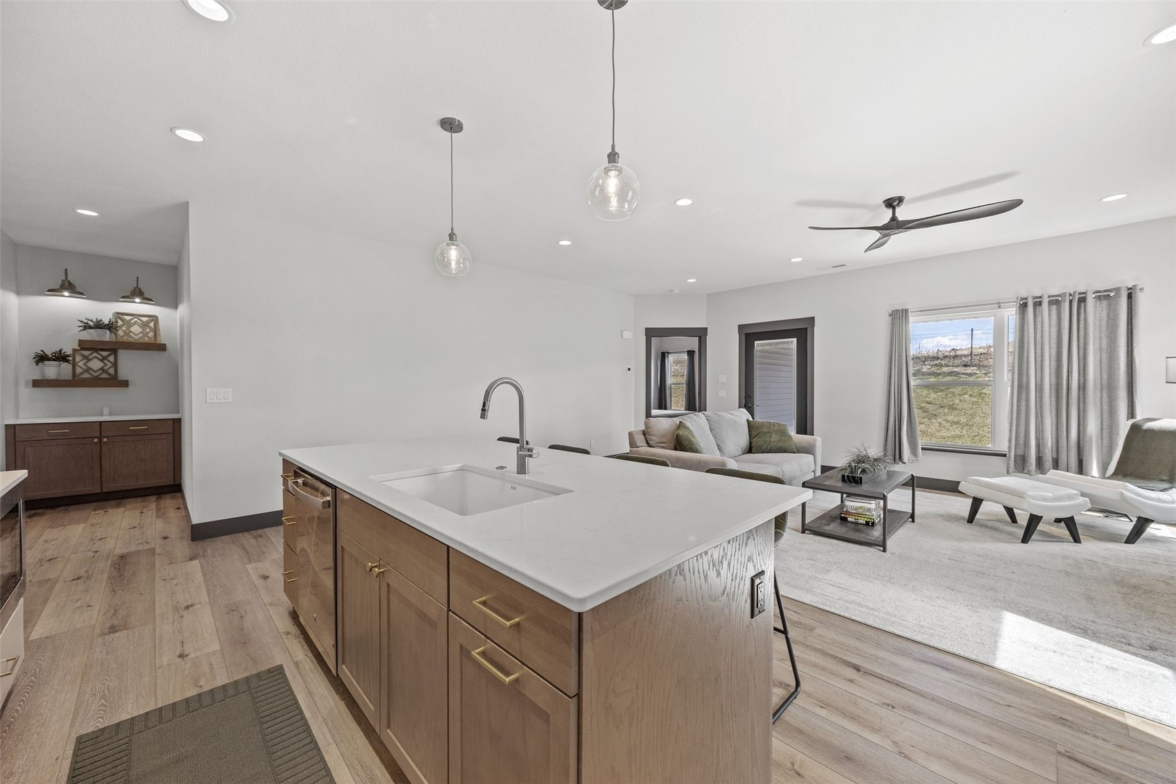 3060 Sunflower Street Ely IA 52227