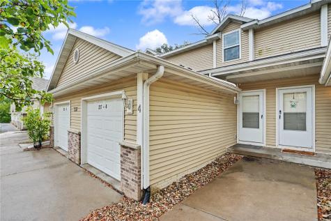 237 38th Street Drive SE Cedar Rapids IA 52403