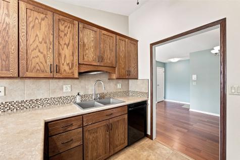 3813 Summerfield Lane NE Cedar Rapids IA 52402