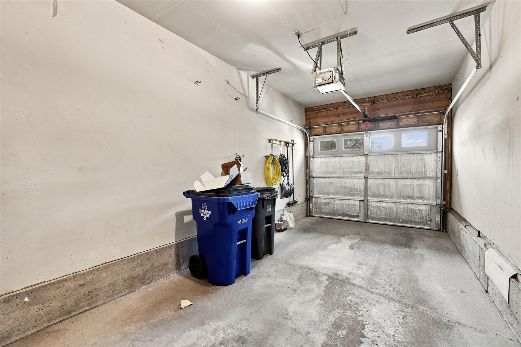 3813 Summerfield Lane NE Cedar Rapids IA 52402
