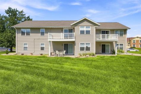 3813 Summerfield Lane NE Cedar Rapids IA 52402