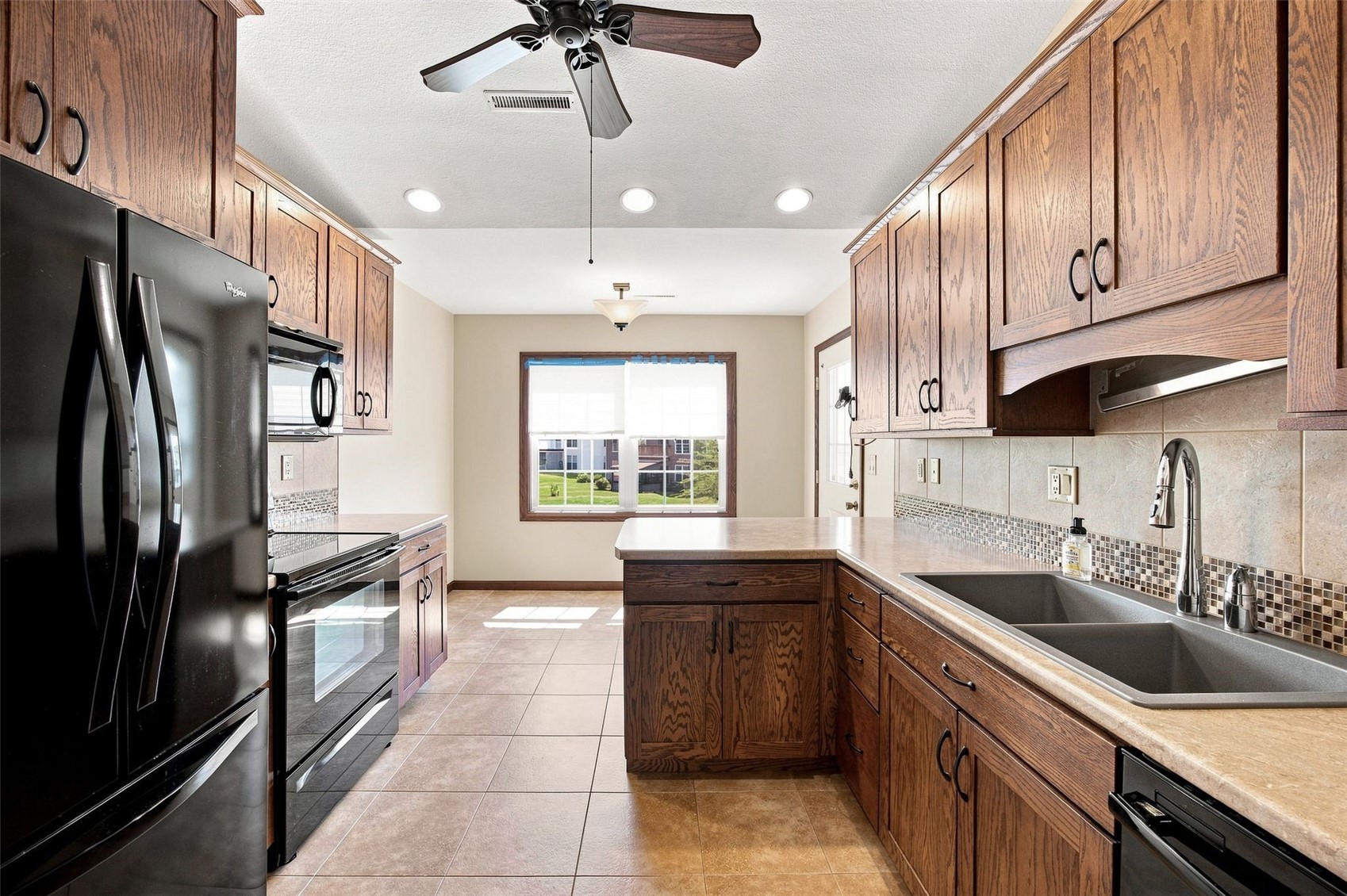 3813 Summerfield Lane NE Cedar Rapids IA 52402