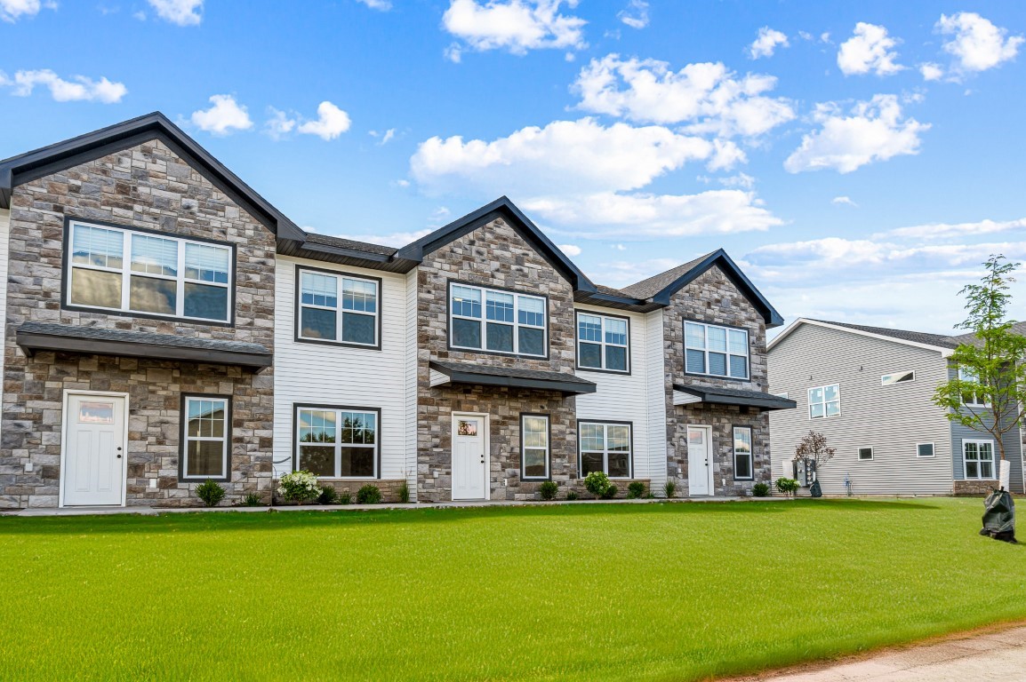2309 Water Tower Place North Liberty IA 52317