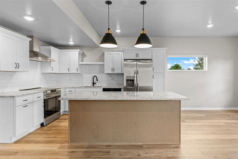 2309 Water Tower Place North Liberty IA 52317