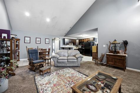 4447 Quail Trail Drive Marion IA 52302
