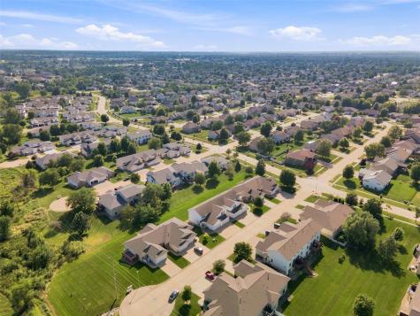 4593 Spoonbill Court Marion IA 52302