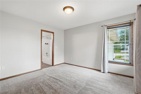 3238 Blackberry Circle SW Cedar Rapids IA 52404