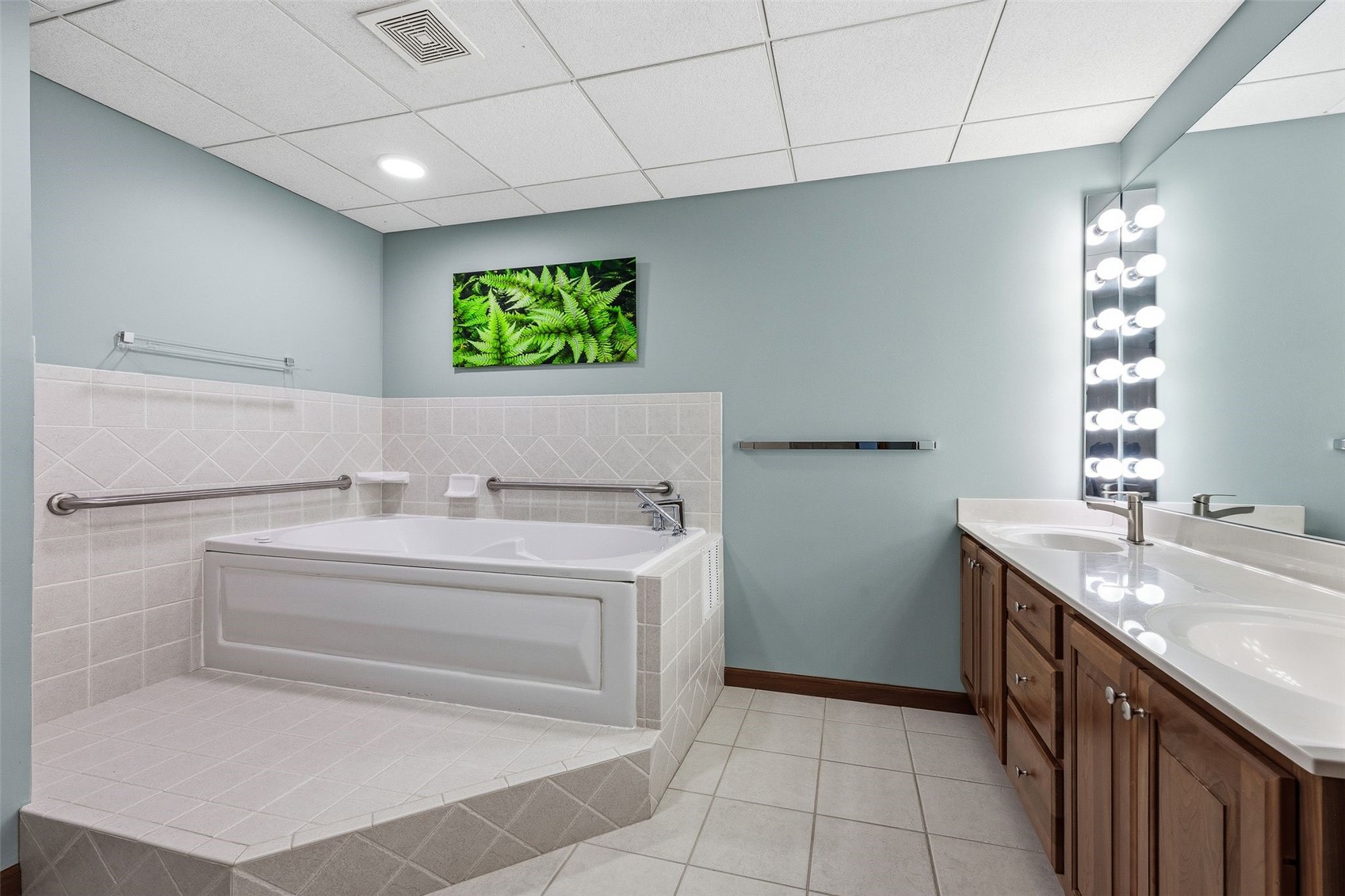 111 Cottage Grove Avenue SE Cedar Rapids IA 52403