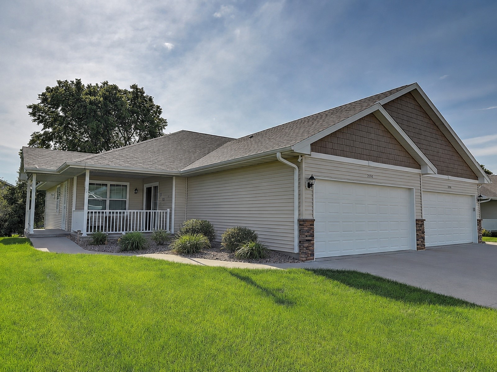 7502 Summerset Avenue NE Cedar Rapids IA 52402
