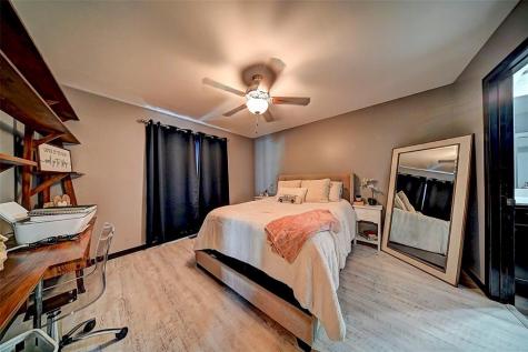 7502 Summerset Avenue NE Cedar Rapids IA 52402
