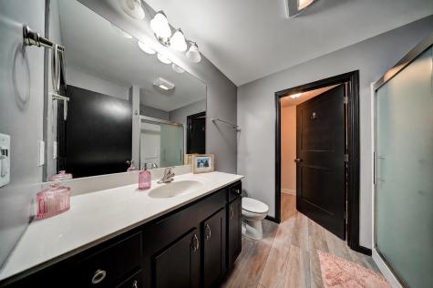 7502 Summerset Avenue NE Cedar Rapids IA 52402