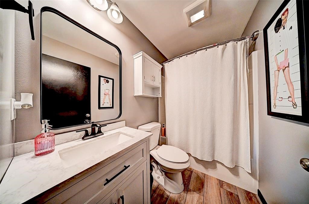7502 Summerset Avenue NE Cedar Rapids IA 52402