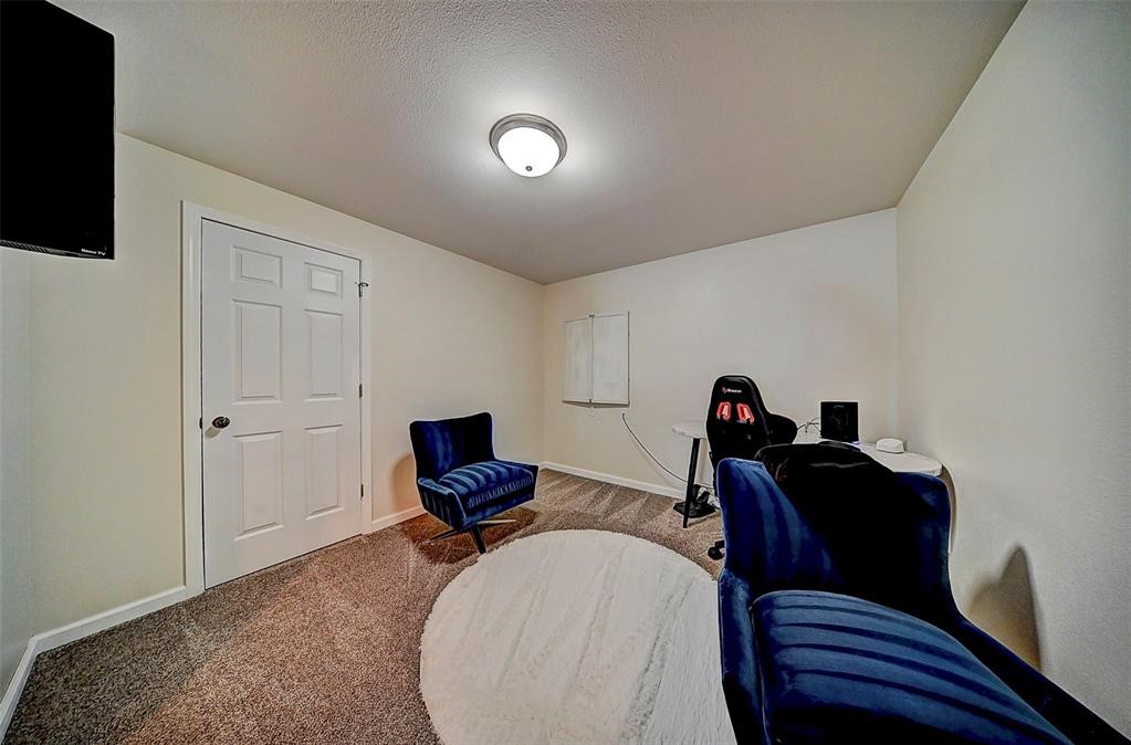7502 Summerset Avenue NE Cedar Rapids IA 52402