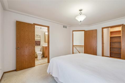 396 Teakwood Lane NE Cedar Rapids IA 52402
