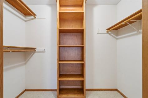 396 Teakwood Lane NE Cedar Rapids IA 52402