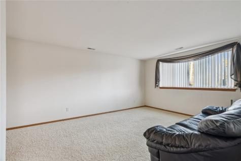 396 Teakwood Lane NE Cedar Rapids IA 52402