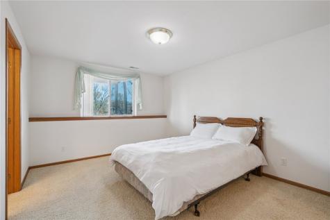 396 Teakwood Lane NE Cedar Rapids IA 52402