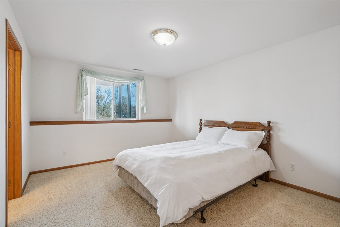 396 Teakwood Lane NE Cedar Rapids IA 52402