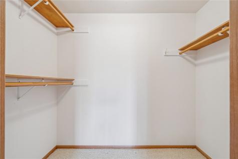 396 Teakwood Lane NE Cedar Rapids IA 52402