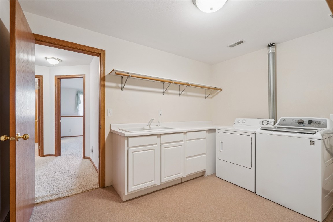 396 Teakwood Lane NE Cedar Rapids IA 52402