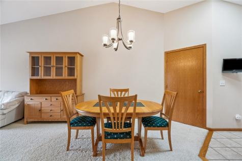 396 Teakwood Lane NE Cedar Rapids IA 52402