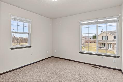 1633 Burr Drive North Liberty IA 52317
