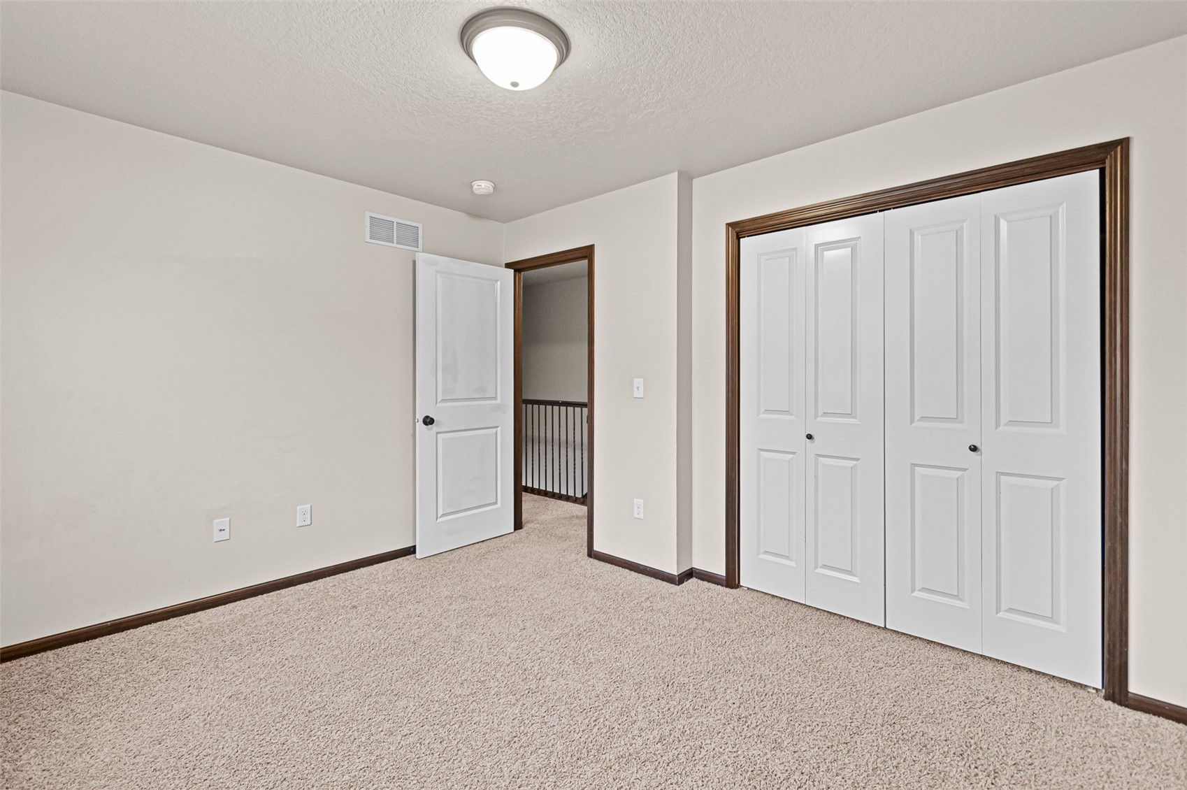 1633 Burr Drive North Liberty IA 52317