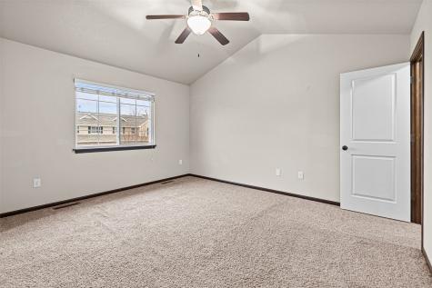 1633 Burr Drive North Liberty IA 52317
