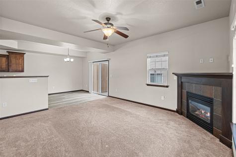 1633 Burr Drive North Liberty IA 52317
