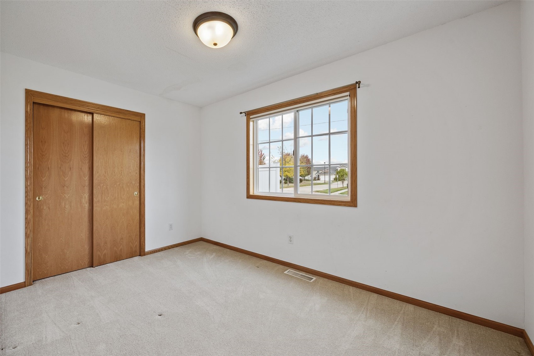 1055 74th Street NE Cedar Rapids IA 52402